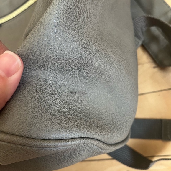 Kah&Kee Gray Faux Leather Backpack - Picture 5 of 5